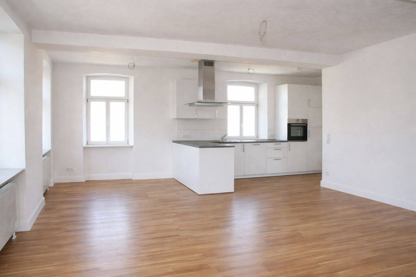 Großer Wohn-Essbereich in charmanter Maisonette-Wohnung, 74889 Sinsheim