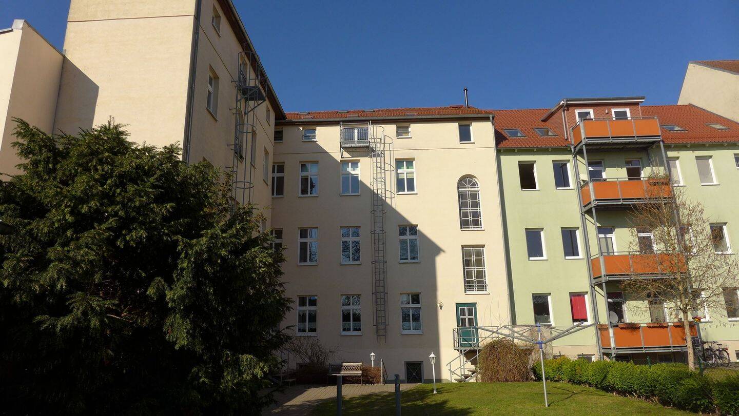 WG-geeignete 2-Zimmer-Altbauwohnung mit Dielen vor dem Zentrum Greifswalds, 17489 Greifswald