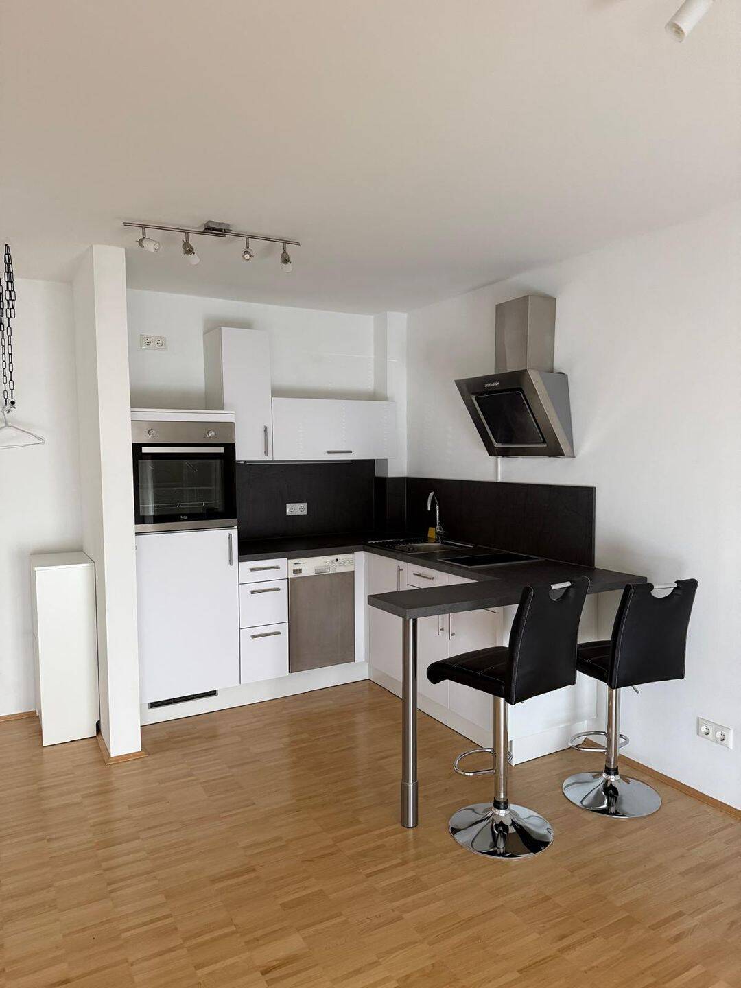 Top-Lage Innenstadt: Moderne, möblierte 1,5-Zimmer-Neubauwohung (Bj. 2020) – Perfekt für Studierende, 91054 Erlangen (Burgberg Erlangen-Nord Erlangen-Ost Innenstadt Sieglitzhof)