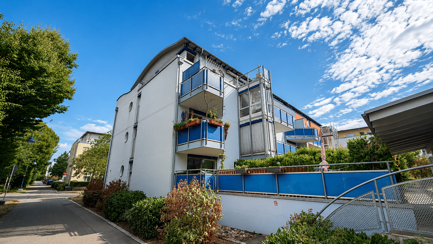 Ab 11/2026 bezugsfrei: Attraktive 2-Zimmer-Wohnung mit Balkon im beliebten Freiburg-Rieselfeld, 79111 Freiburg im Breisgau