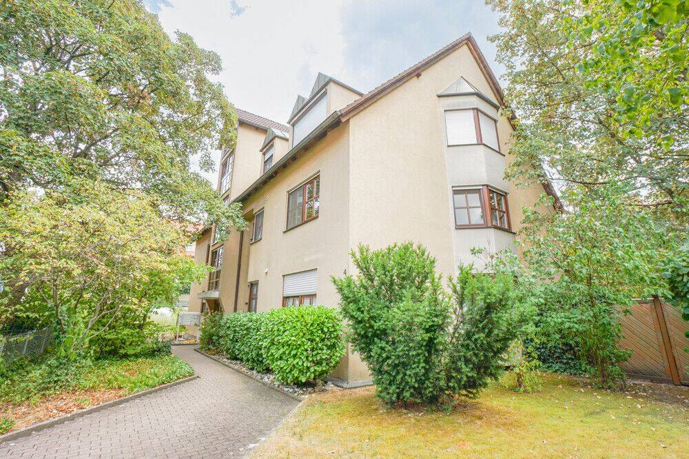 Einziehen und genießen: rund 85 m², 3 Zimmer, schöner Balkon, Küche, Tiefgarage & grünes Wohnumfeld!, 90461 Nürnberg
