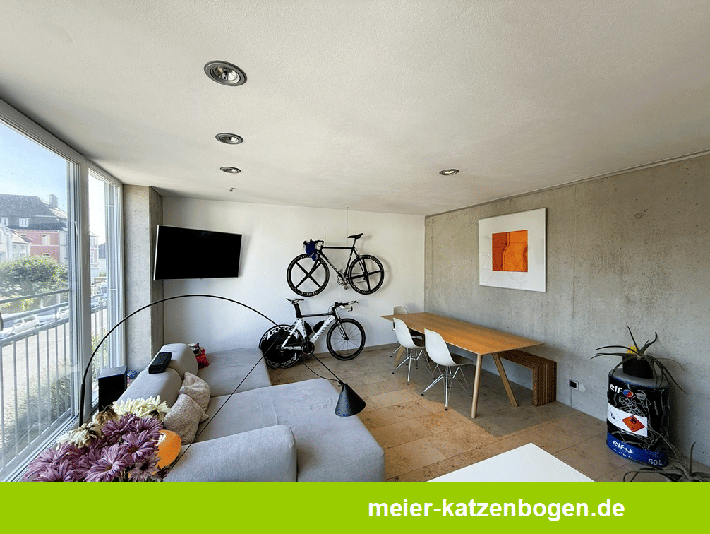 Traumhafte 3-Zimmer-Maisonettewohnung mit Dachterrasse nähe HBF, 85051 Ingolstadt