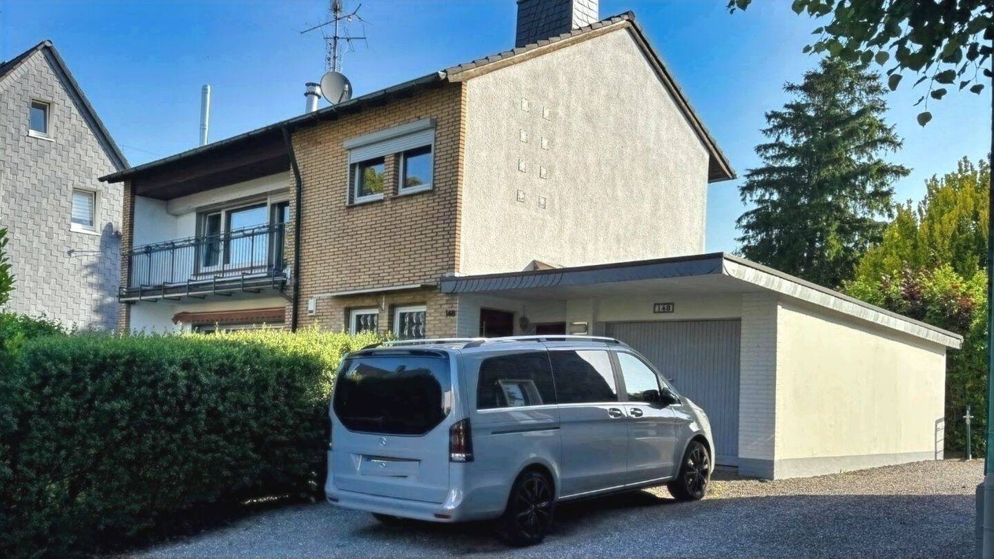 Freistehendes Einfamilienhaus mit Traumgarten, 42899 Remscheid (Lennep Lüttringhausen)