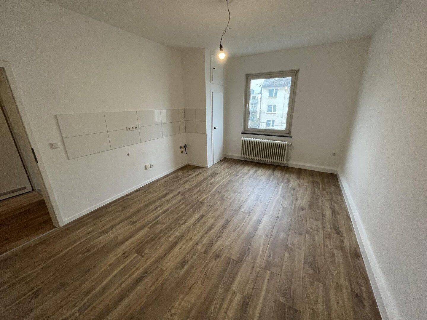 renovierte 3-Zimmer-Wohnung mit Balkon und bester Verkehrsanbindung, 44625 Herne (Herne-Mitte Herne-Süd Holsterhausen Sodingen)