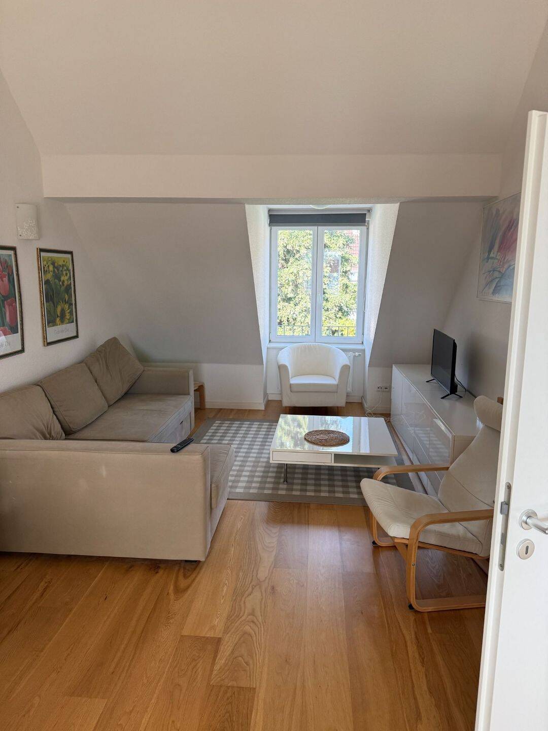 gemütliche 1-Zimmer Dachgeschosswohnung, 22337 Hamburg (Hamburg-Nord Alsterdorf Ohlsdorf)