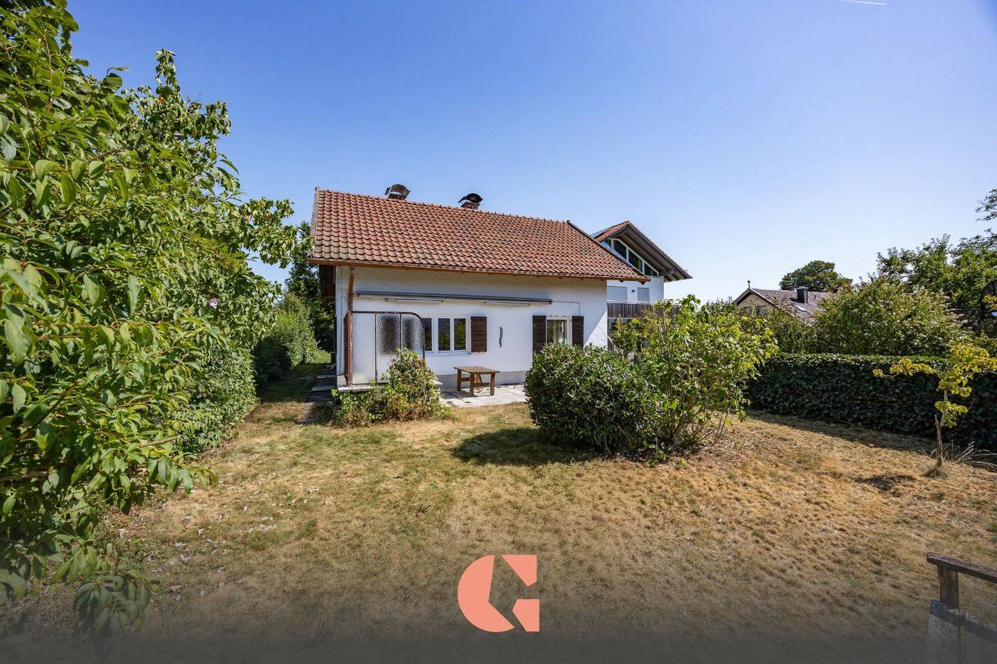 Einfamilienhaus mit großem Grundstück und Entwicklungspotenzial, 82041 Oberhaching