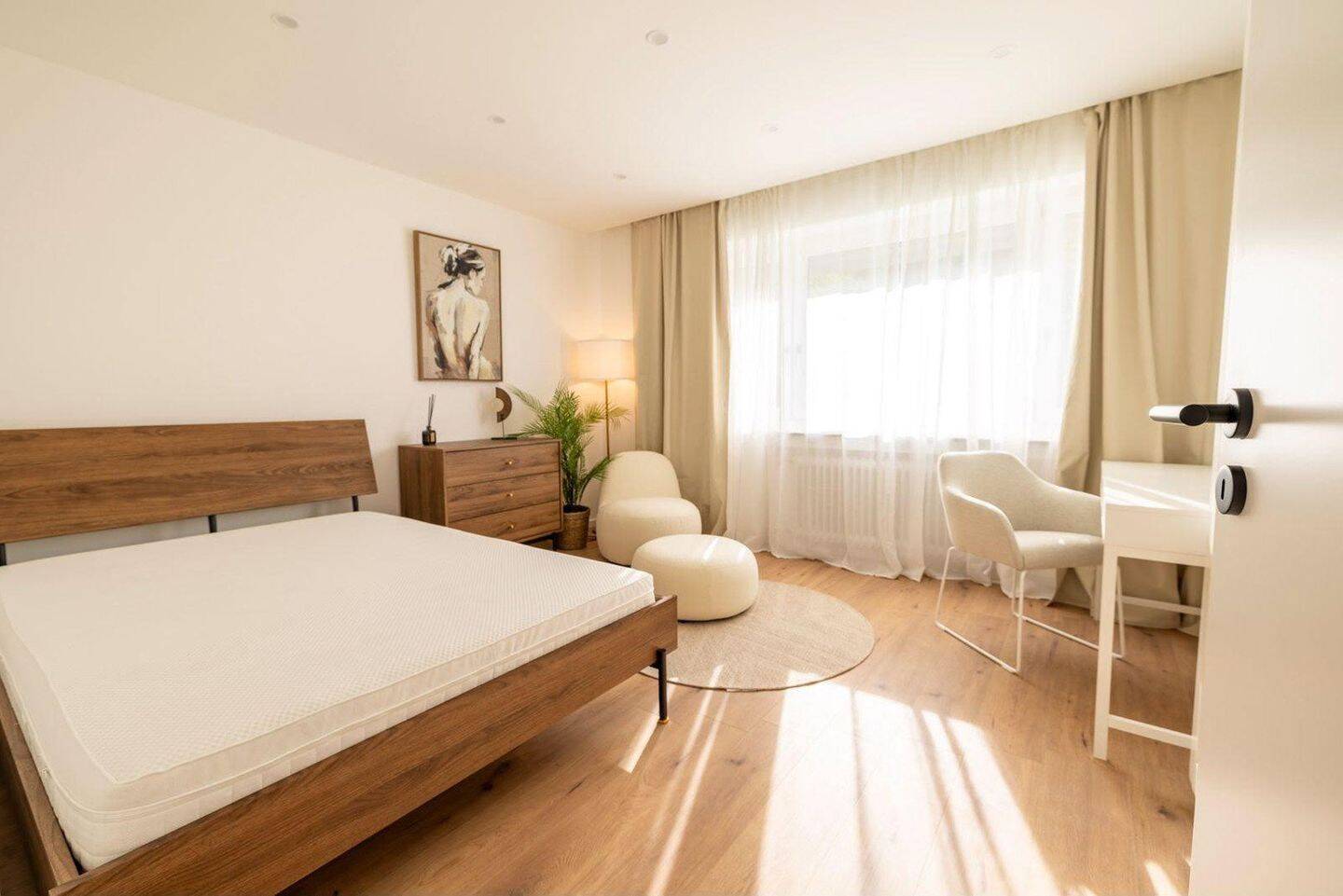 Möblierte 5er-WG in München mit großzügigen Zimmern und moderner Ausstattung, 81377 München (Hadern Sendling-Westpark)