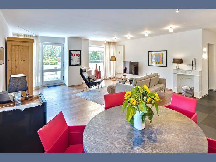 Möbliert: Top-Penthouse mit Südlage am Schlosspark, 80639 München (Laim Neuhausen-Nymphenburg)