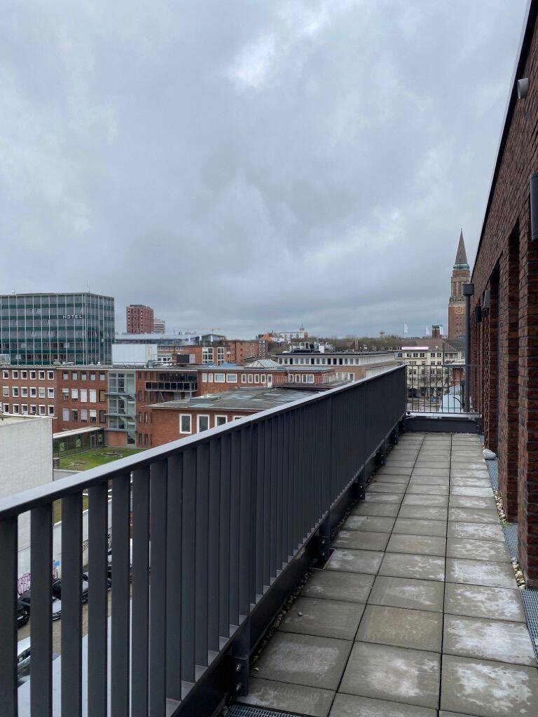 Schöne 3-Zimmer-Wohnung mit Terrasse/Balkon am Kieler Bootshafen