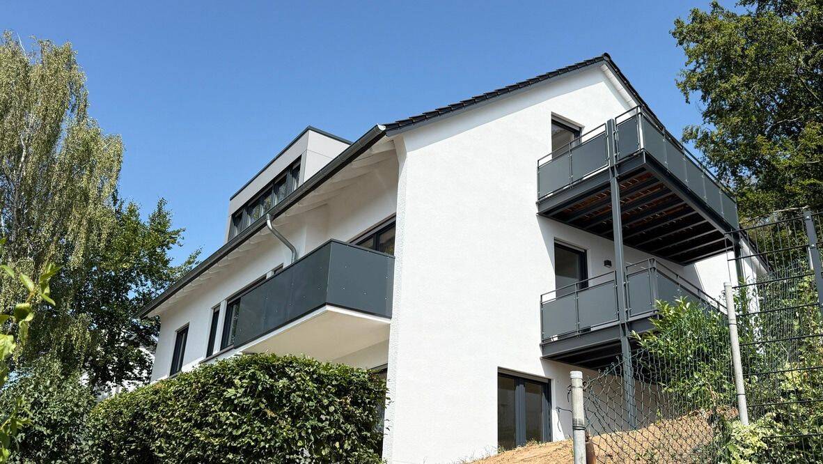 Exklusive ETW / DG in Bestlage von Saarbrücken ! Über den Dächern der Landeshauptstadt ! Kobenhüttenweg !, 66123 Saarbrücken