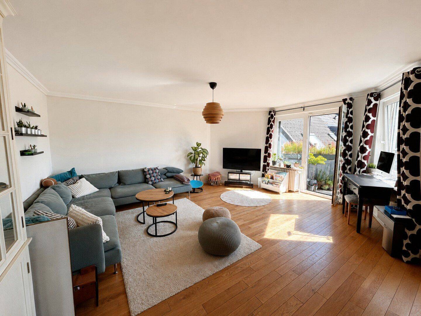 Lichtdurchflutete 3-Zimmerwohnung mit Balkon und Tiefgaragenstellplatz, 28203 Bremen (Fesenfeld Ostertor Steintor)