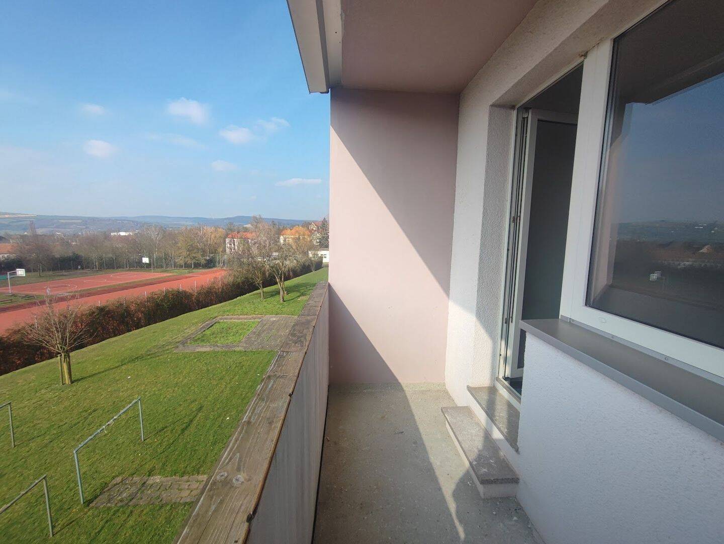 Günstige Dreiraumwohnung mit Balkon und Blick ins Grüne!, 6526 Sangerhausen