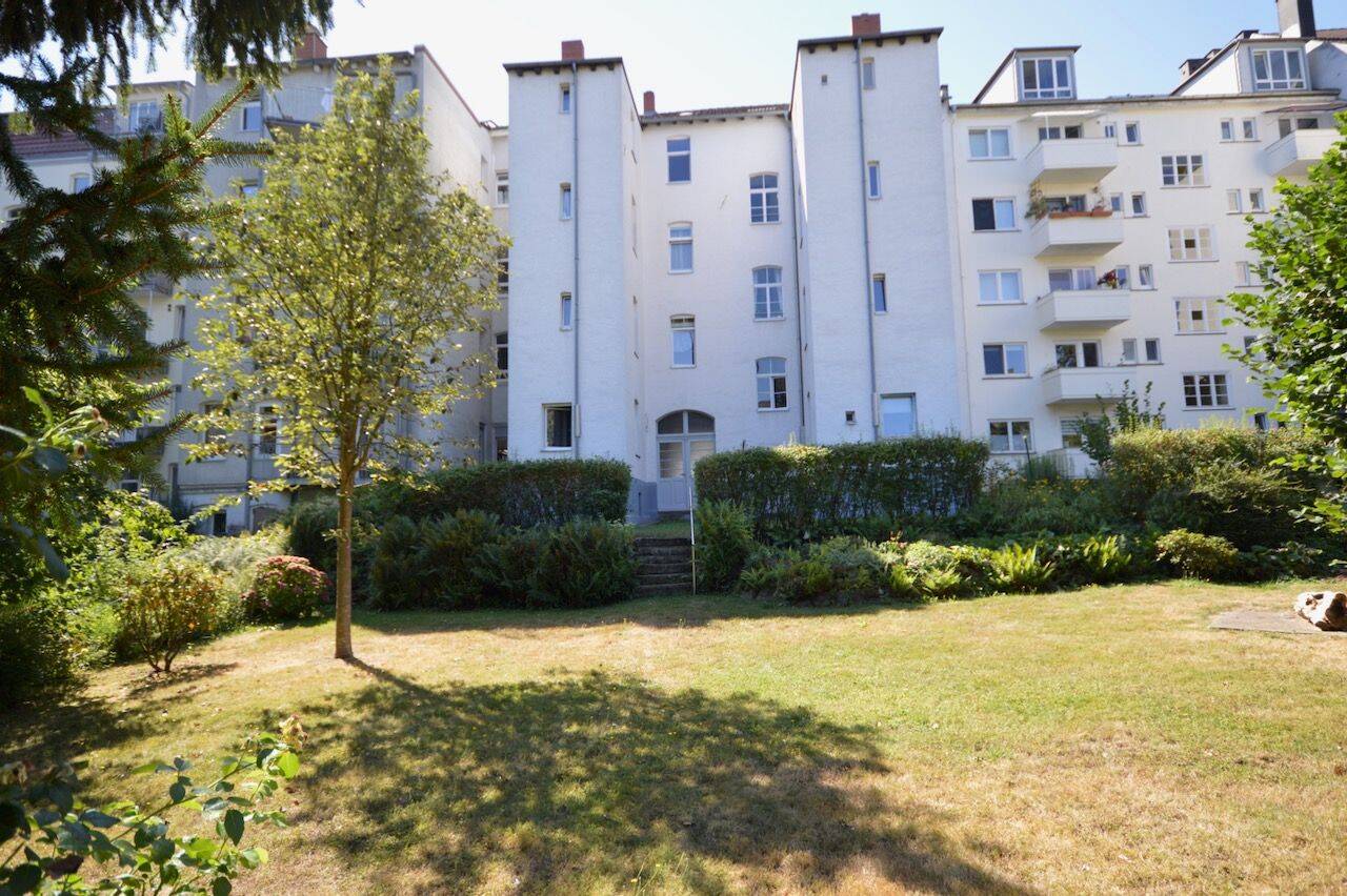 +++ Gepflegte und helle Altbauwohnung nahe Goetheanlage zum baldigen Einzug! +++