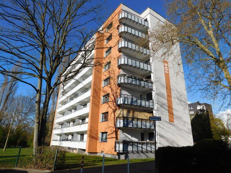 Großzügige 2-ZKDB im 5. OG *renoviert* mit Balkon und Gebäudemodernisierung…, 47809 Krefeld