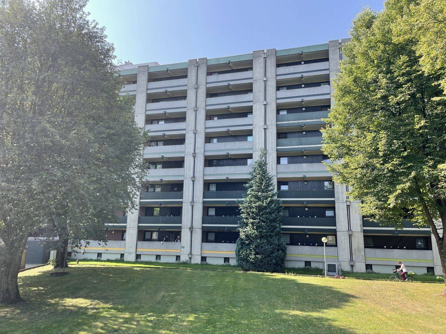 1-Zimmer-Mietwohnung mit Balkon und Tiefgaragenstellplatz, 30539 Hannover