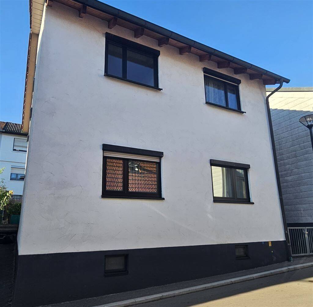 Kleines Haus mit kleinem Garten in stadtnaher und ruhiger Lage, 89518 Heidenheim an der Brenz