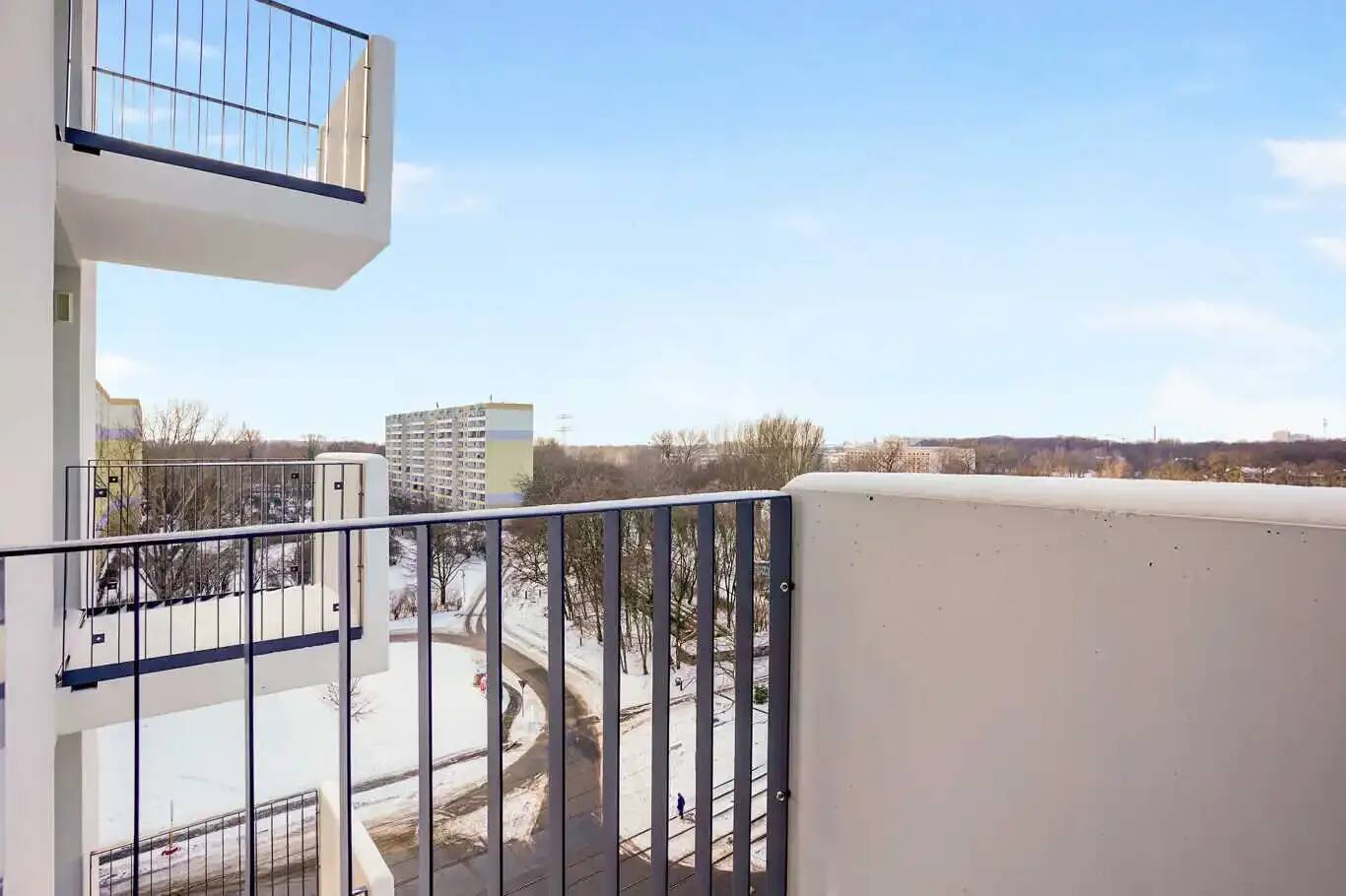1 Zimmer Studio mit EBK, Aufzug und Balkon, 10315 Berlin (Lichtenberg Hohenschönhausen Friedrichsfelde Kleingartenanlage Bielefeld Kleingartenanlage Mühlenberg)
