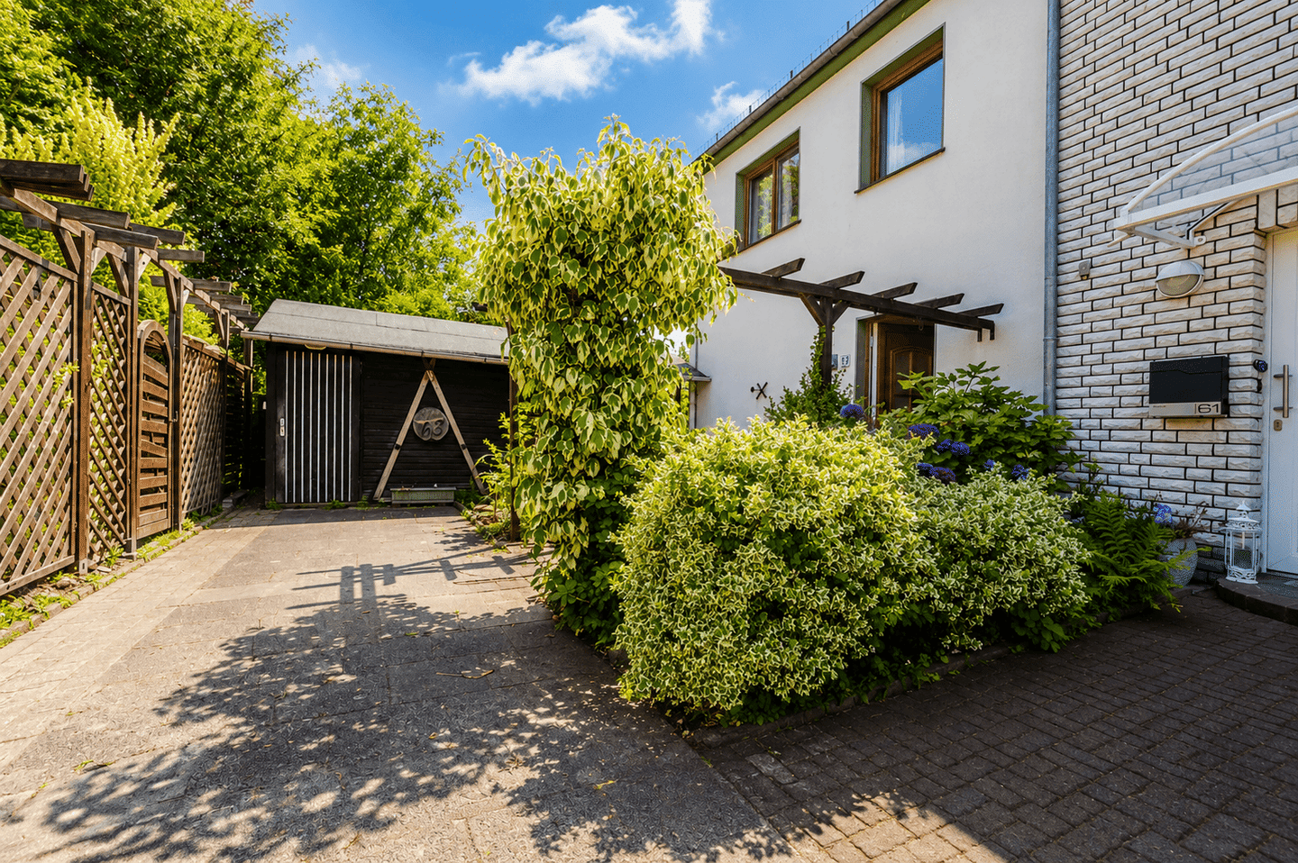 Eigentum statt Miete! Ein pfiffiges Reihenendhaus als Chance für geschickte Heimwerker., 28757 Bremen (Aumund-Hammersbeck Fähr-Lobbendorf Schönebeck Sankt Magnus Vegesack)