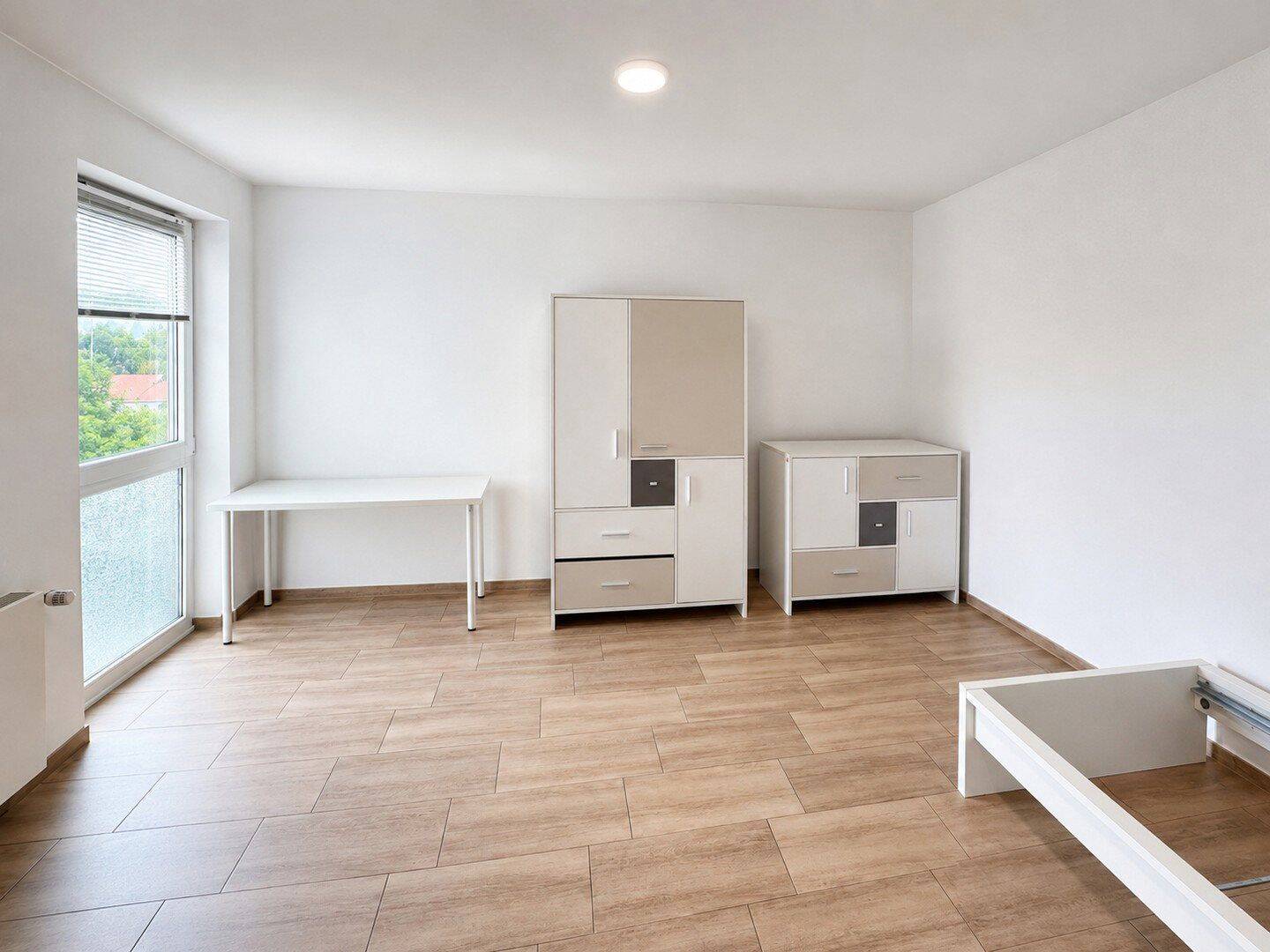Modernisierte 1-Zimmer-Wohnung in Erlangen-Bruck – voll möbliert, Einbauküche, Waschmaschine, 91058 Erlangen (Bruck Eltersdorf Erlangen-Süd Sebaldussiedlung Tennenlohe)