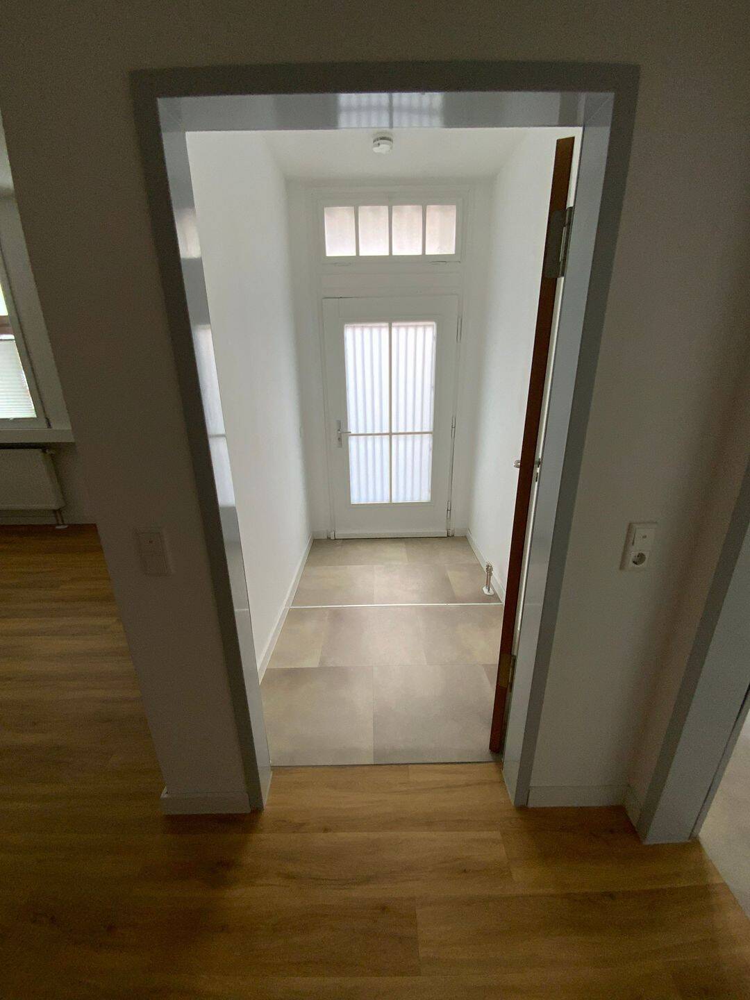 Große 4 Zimmer auch Büro oder WG möglich, 90439 Nürnberg (Großreuth bei Schweinau Schweinau Sankt Leonhard Sündersbühl)