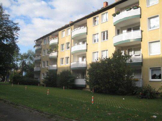 Neu renovierte 3,5-Zi.-Wohnung mit Balkon