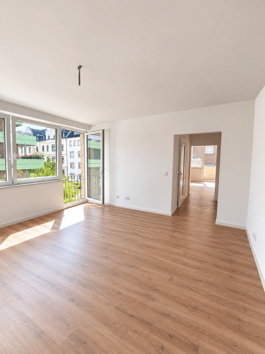 Lichtdurchflutete 2-Zi Wohnung in Bockum Nähe Stadtwald – kernsaniert