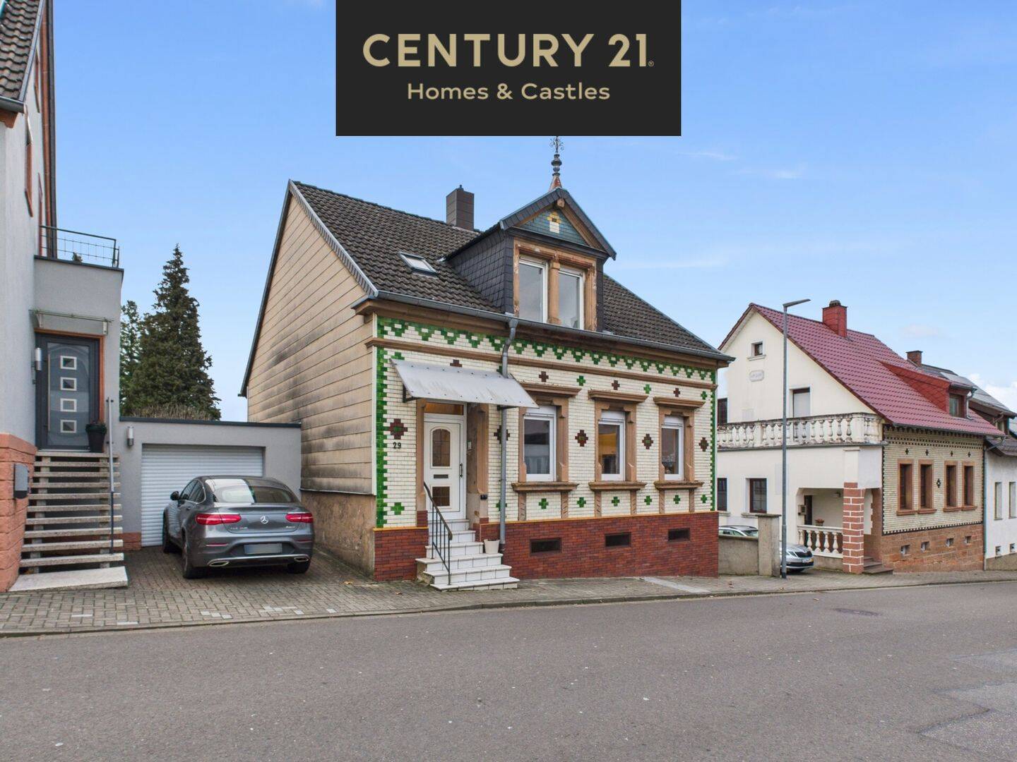 Ein- bis Mehrgenerationenhaus mit Weitblick – Freistehendes Familienhaus mit Garten und Dachterrasse, 66450 Bexbach