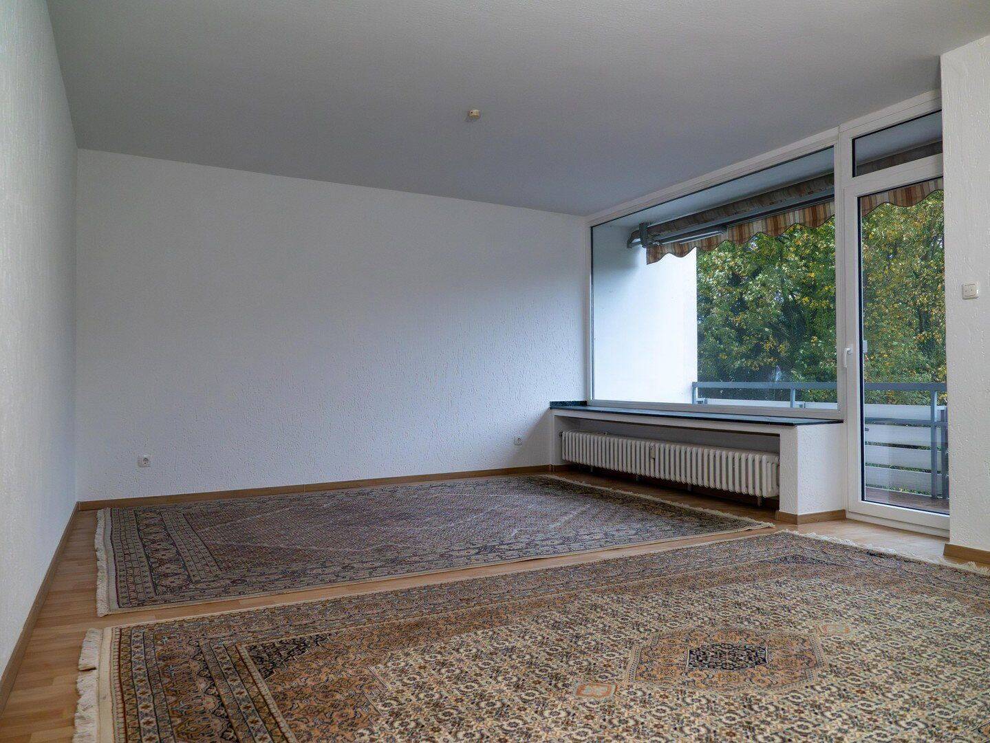 Renovierte 4-Zimmerwohnung in Duisburg-Mittelmeiderich demnächst zu vermieten, 47137 Duisburg (Mittelmeiderich Obermeiderich Untermeiderich)