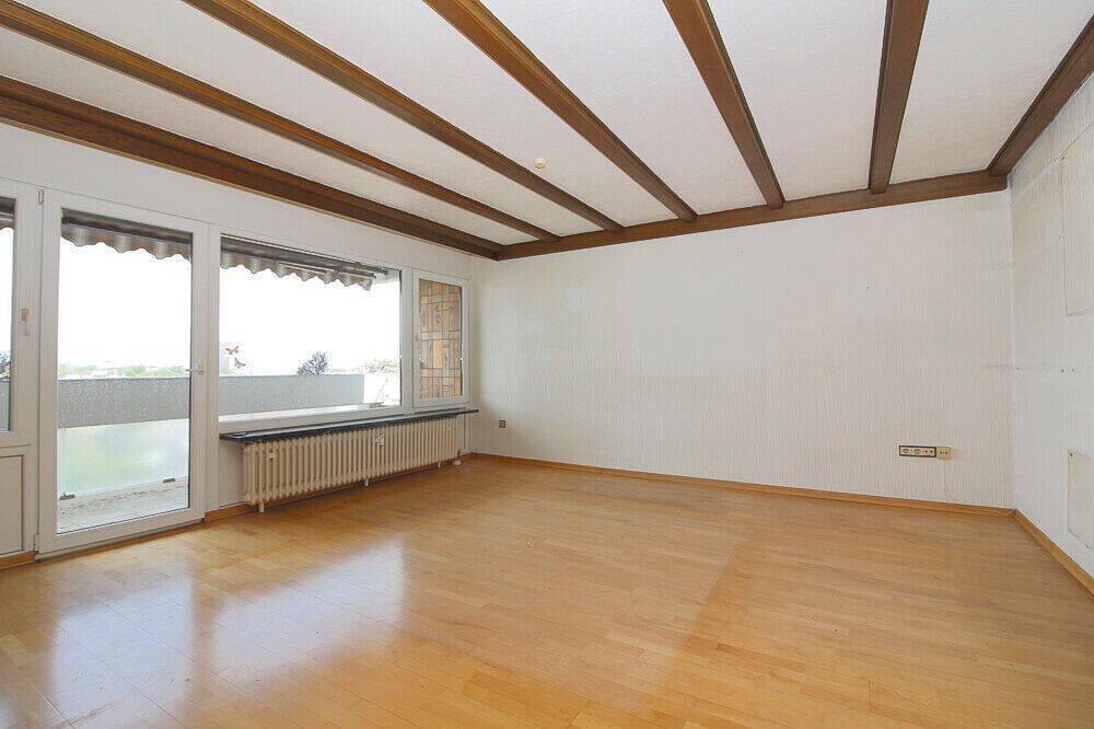 3-Zimmer-Wohnung mit Balkon, Garage & viel Potenzial in Ludwigshafen, 67059 Ludwigshafen am Rhein (Mitte Mundenheim West)