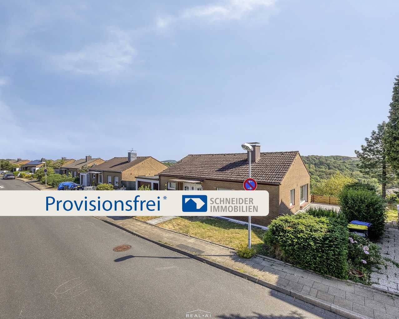 Freistehendes Einfamilienhaus mit traumhafter Weitsicht ins Tal in Velbert-Neviges, 42553 Velbert