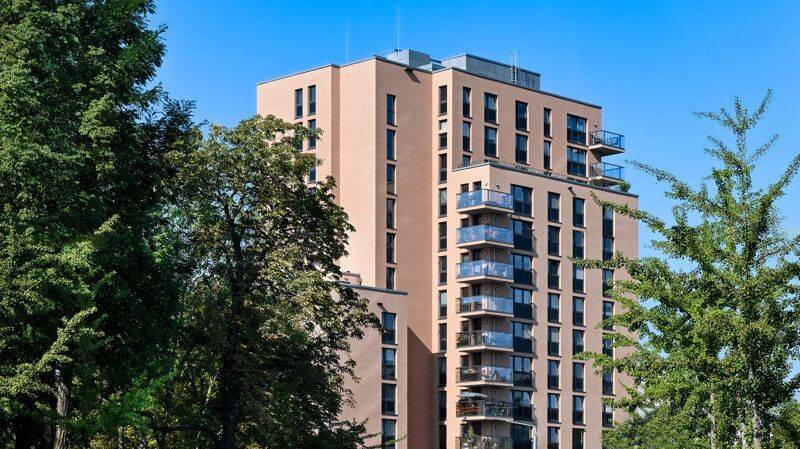 Atemberaubendes Penthouse mit 360°-Panoramablick, weitläufigem Wohnambiente + drei exclusive Bäder! – 1307 Dresden – Bild 1 von 1