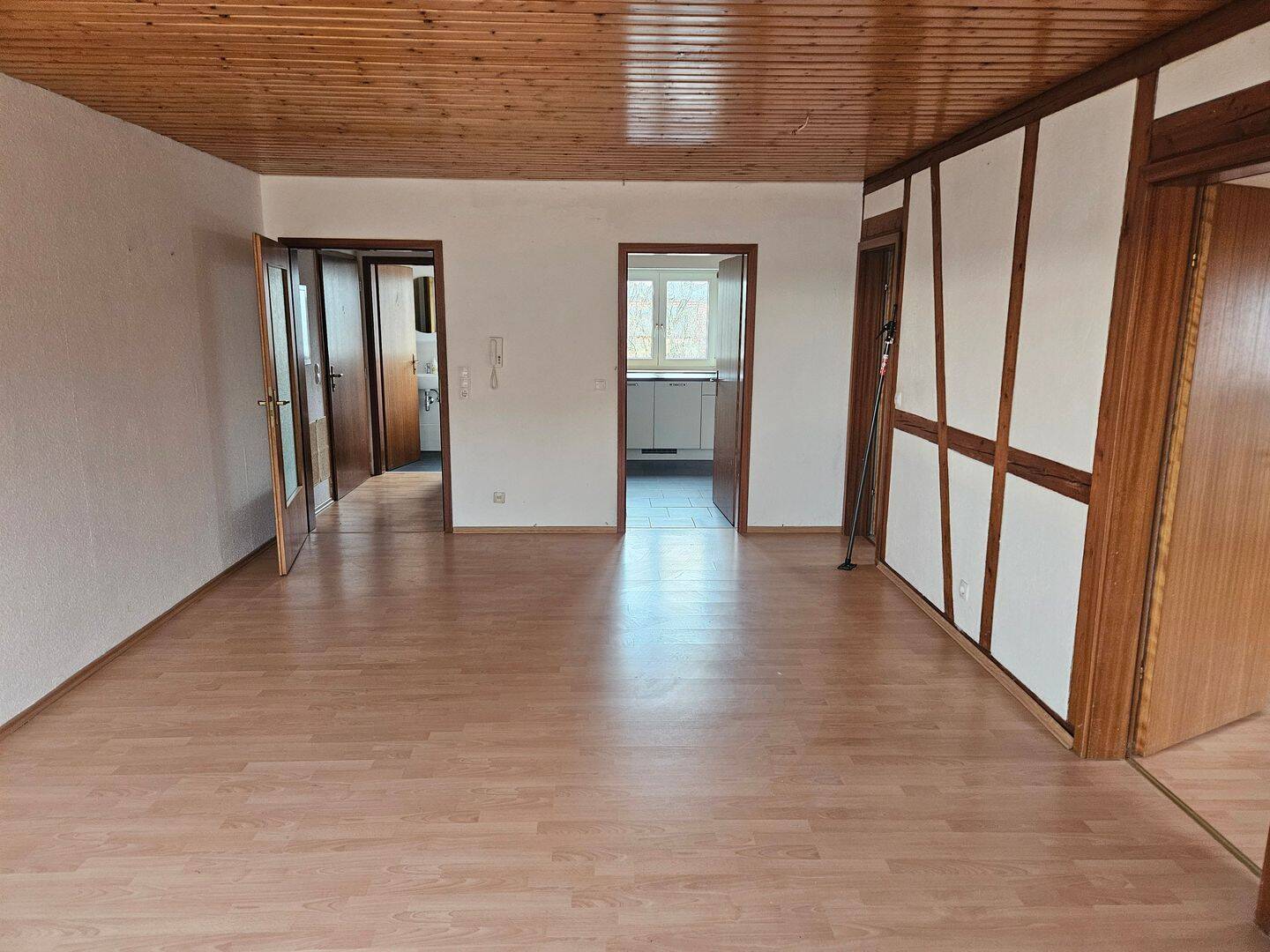 Chamante Wohnung mit Sichtfachwerk: 3-Zimmer-Wohnung in Rot am See, 74585 Rot am See