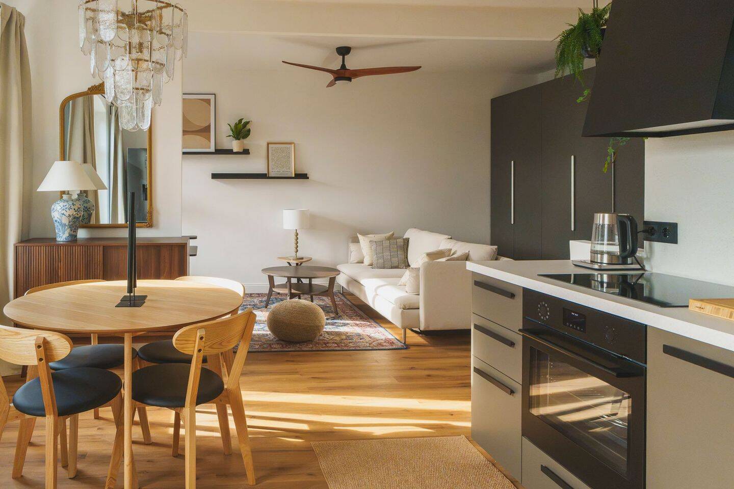 Stylish 2-room Altbau apartment by the river – maximum 2 YEARS LEASE, 12557 Berlin (Treptow-Köpenick)