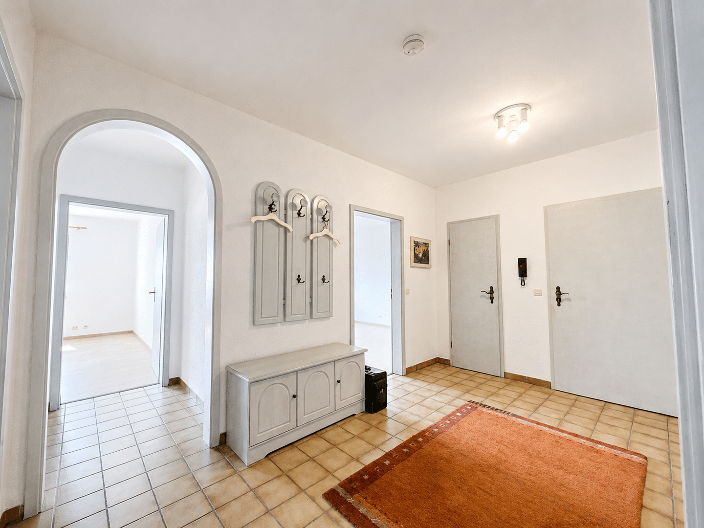 Attraktive 3-ZKB mit eigener Terrasse und Stellplatz in ruhiger Lage, 34308 Bad Emstal