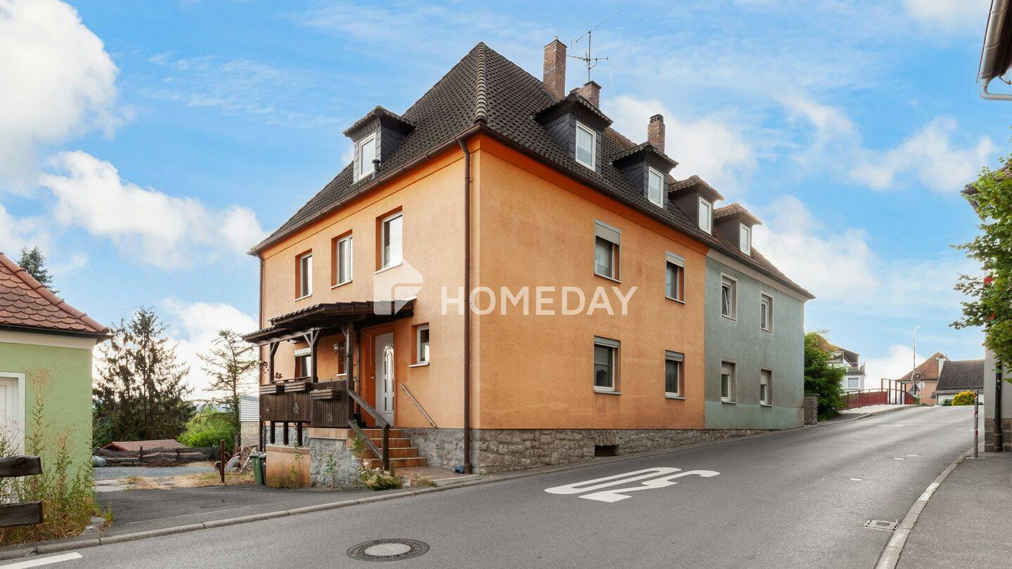 Großzügige Doppelhaushälfte mit 8 Zimmern, Balkon und viel Platz für die ganze Familie, 96215 Lichtenfels