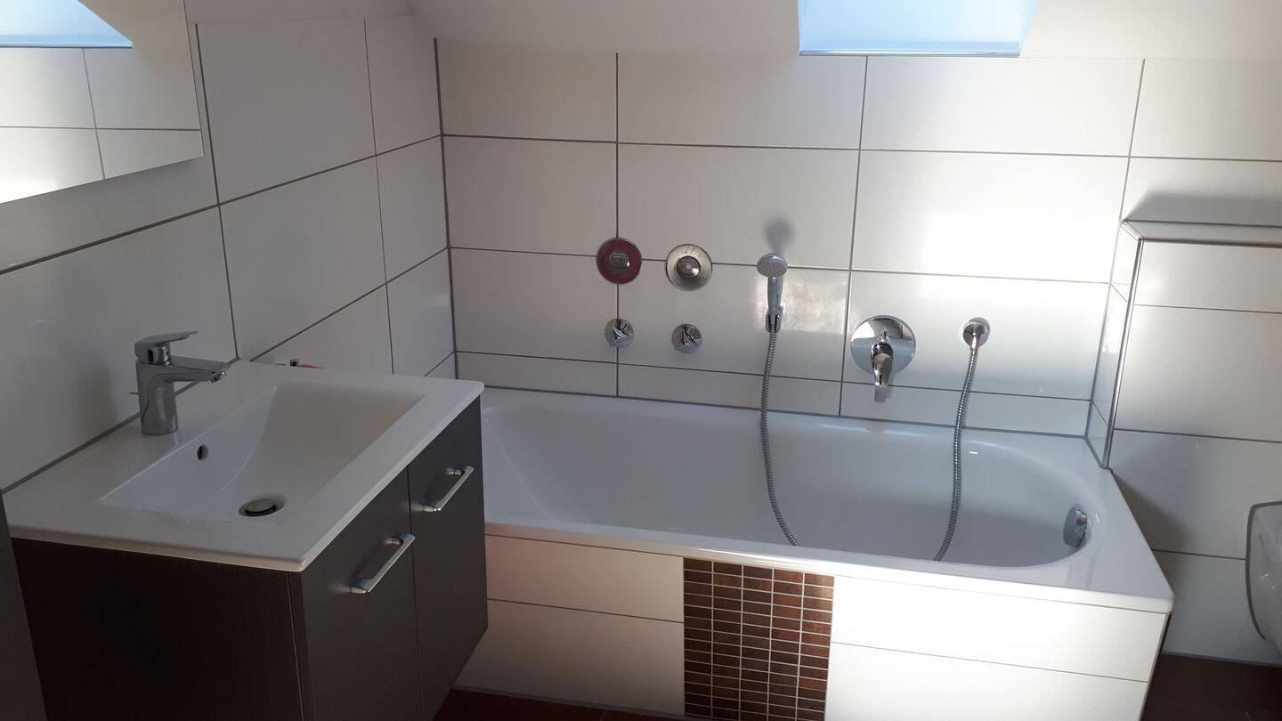 2,5 Zimmer DG Wohnung in bester Lage, 88326 Aulendorf