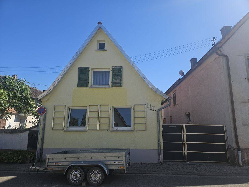 Modernisierungsbedürftiges Einfamilienhaus mit kleiner Scheune und Garten in Freimersheim, 67482 Freimersheim (Pfalz)