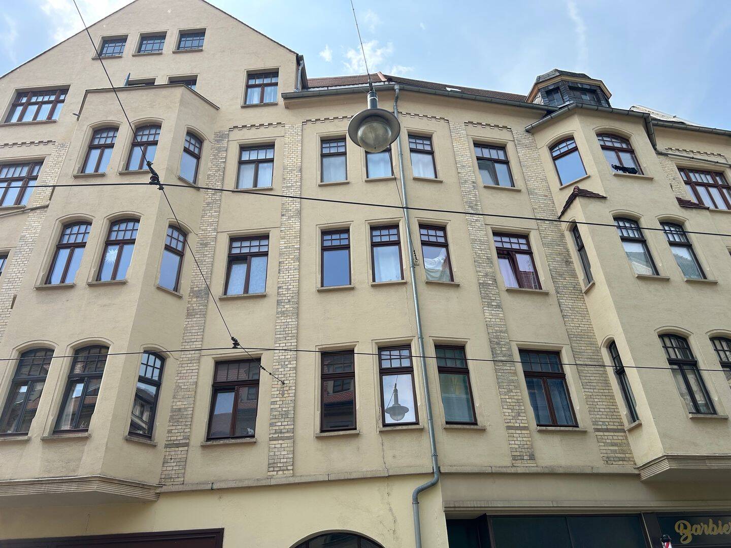 Frisch saniert: Großzügiges Wohnen mit Erker, Tageslichtbad & Glasfaser in der Innenstadt!, 6108 Halle (Saale) (Altstadt Giebichenstein Innenstadt Paulusviertel Saaleaue)