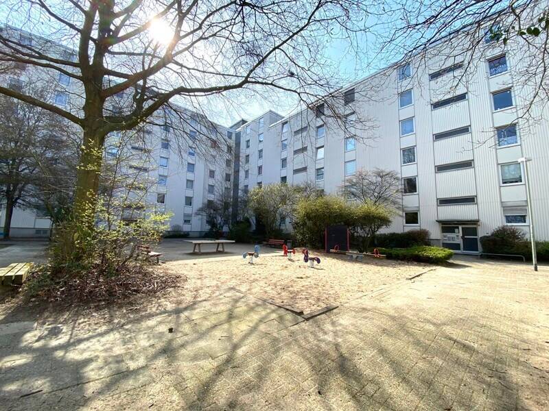 Ratingen: Moderne 2-Zimmer-Wohnung mit Balkon, 40880 Ratingen