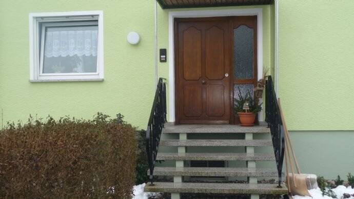 3 ZI.- DG -Whg  mit Balkon und Gartenanteil, 96163 Gundelsheim