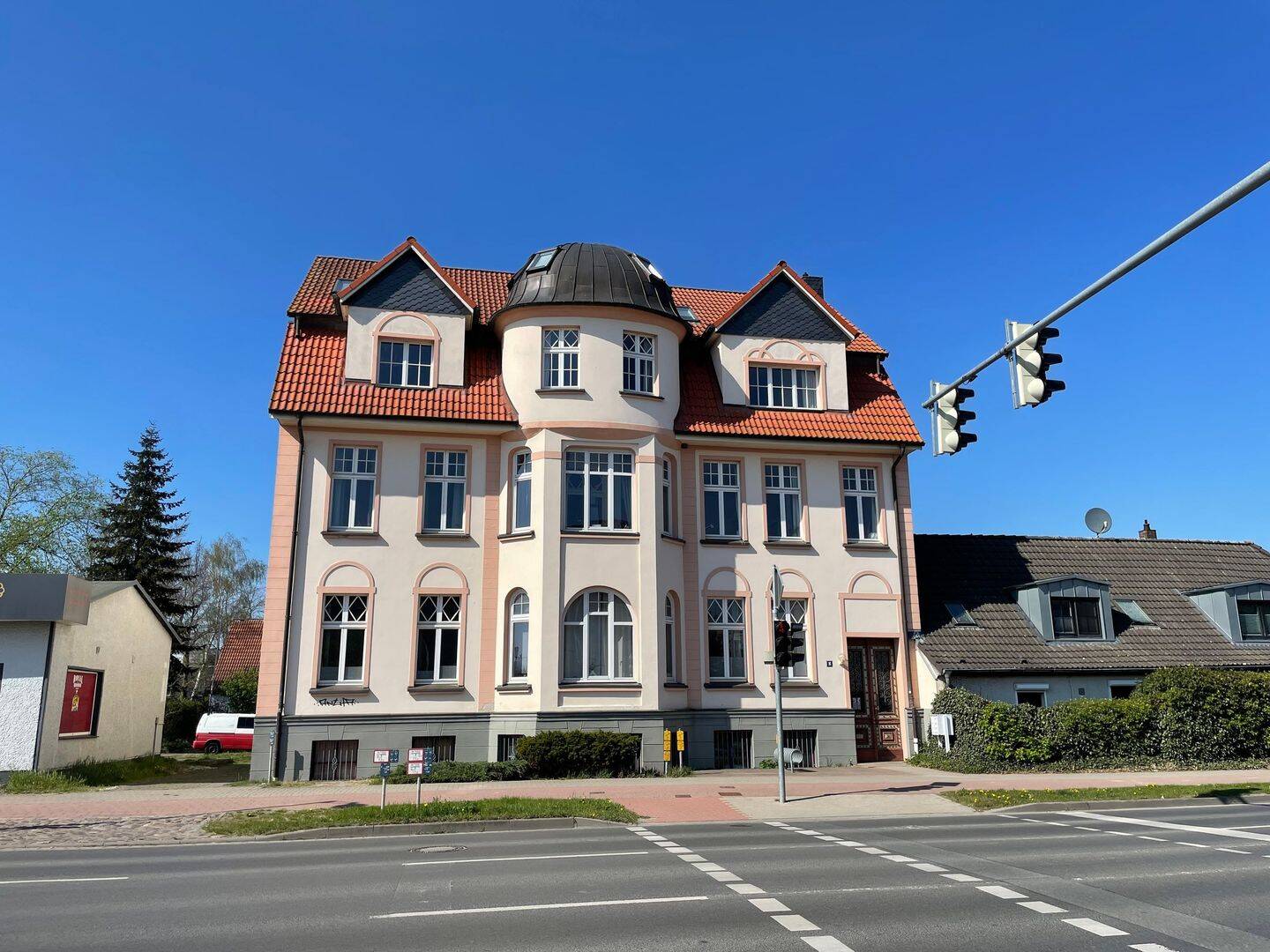 Geräumige Dachgeschosswohnung in Greifswald – Ideal für Familien oder als WG, 17489 Greifswald