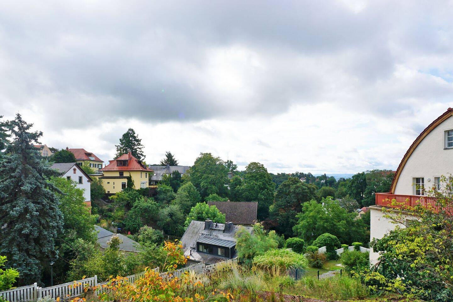 Am Weißen Hirsch mit Blick, 1324 Dresden (Bühlau/Weißer Hirsch Dresdener Heide Loschwitz/Wachwitz)