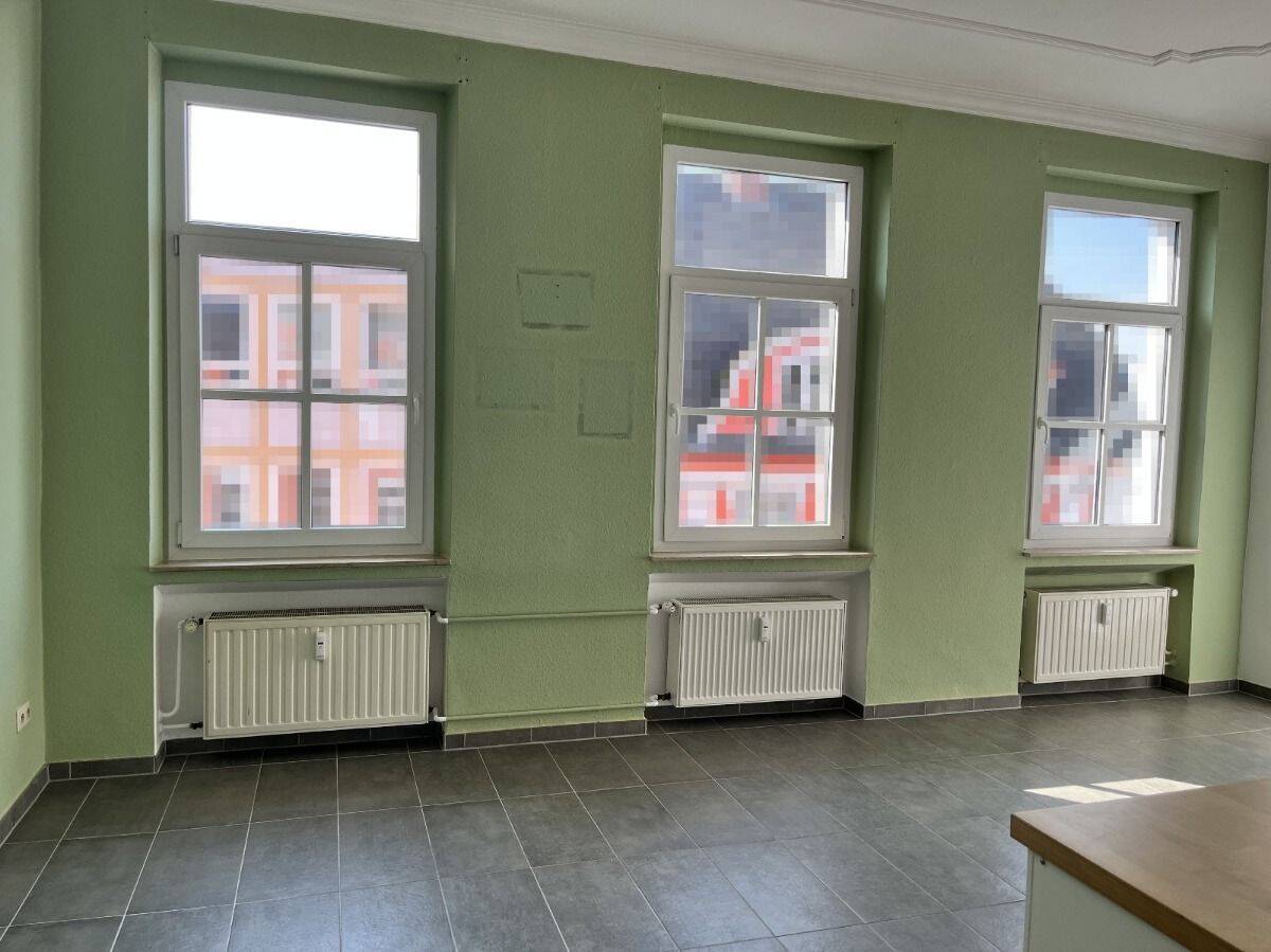 Zentral gelegene, modernisierte Altbauwohnung mit Balkon in der Innenstadt von Moers, 47441 Moers