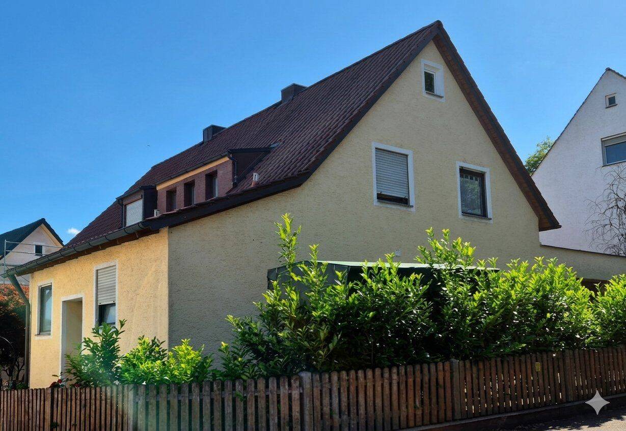 Charmante, 1-Zimmer-Einliegerwohnung ideal für eine Person, Pendler, Wochenendheimfahrer oder Studierende, 93138 Lappersdorf
