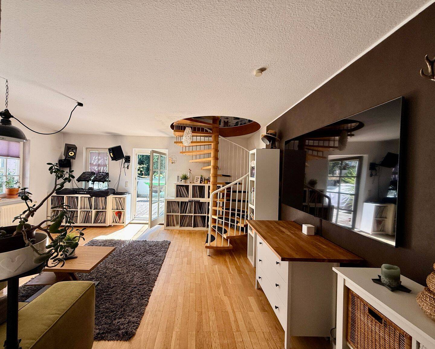 Maisonettewohnung mit großer Terrasse in begehrter Innenstadtlage am Wielandplatz, 99423 Weimar (Altstadt Innenstadt Nordvorstadt Südstadt Westvorstadt)