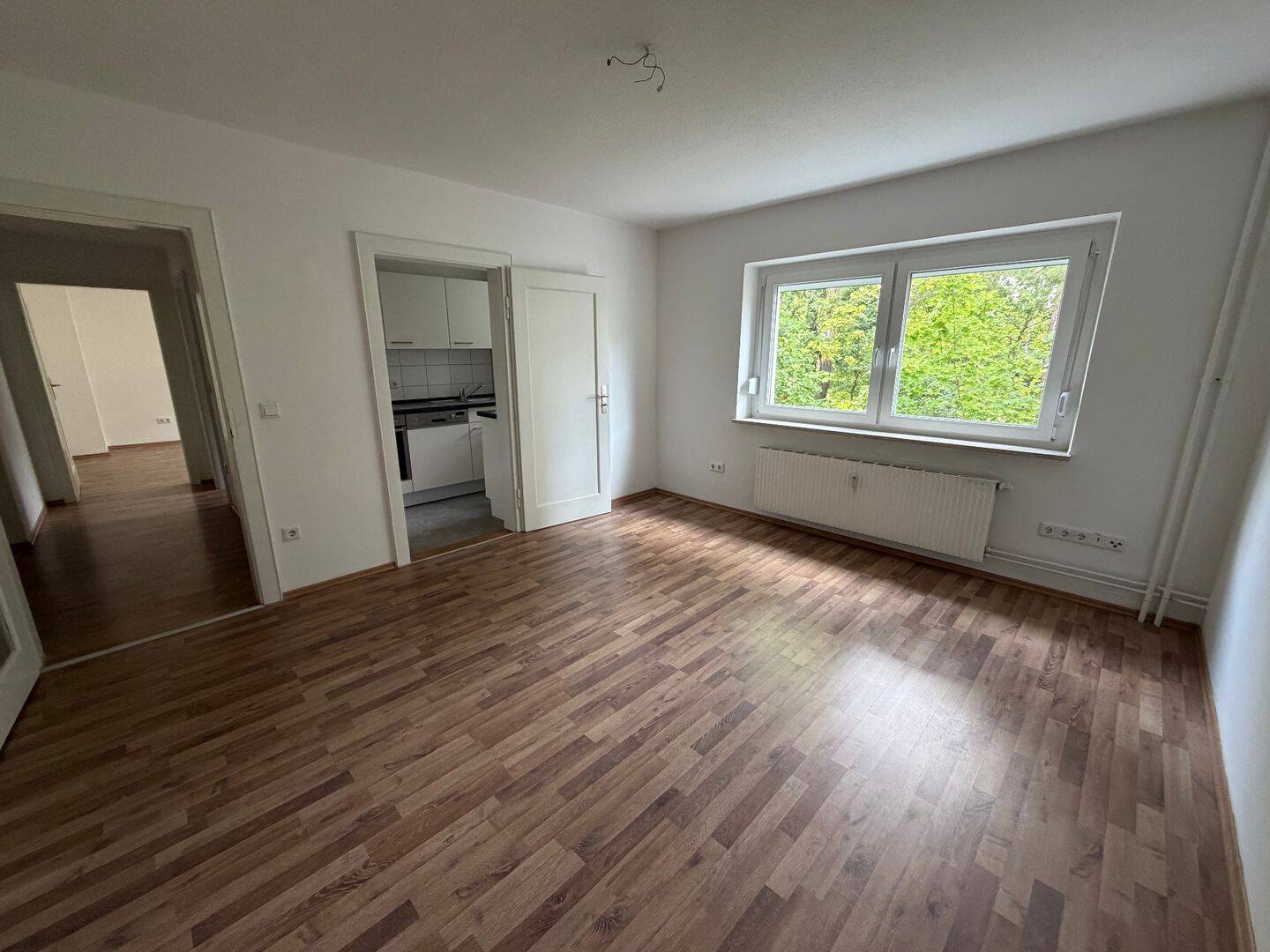 Kleines Raumwunder mit Einbauküche!, 91052 Erlangen (Anger Erlangen-Ost Erlangen-Süd Innenstadt)