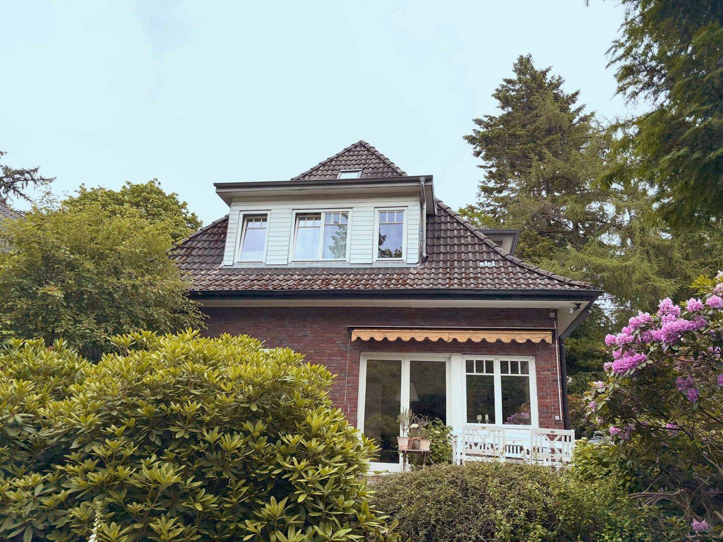 Schönes Einfamilienhaus in Hamburg – Blankenese!, 22587 Hamburg (Altona)