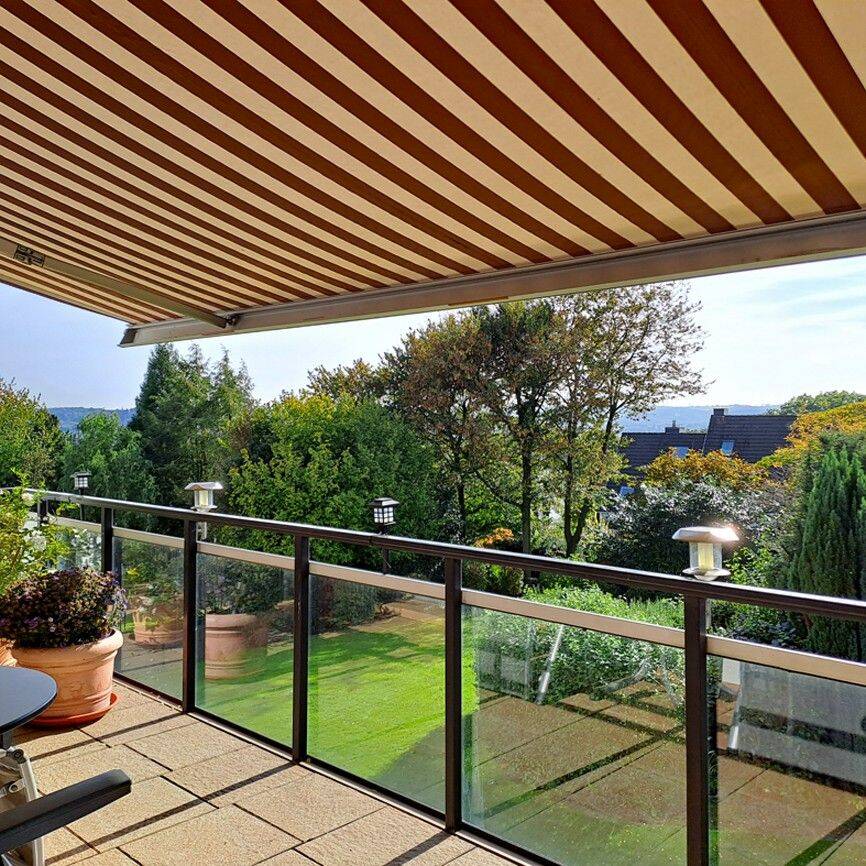 Was für ein Blick in der Elsaßstraße! Top-gepflegte 3½-R.-ETW mit Tiefgaragen-Stellpl. in Heisingen, 45259 Essen (Heisingen)