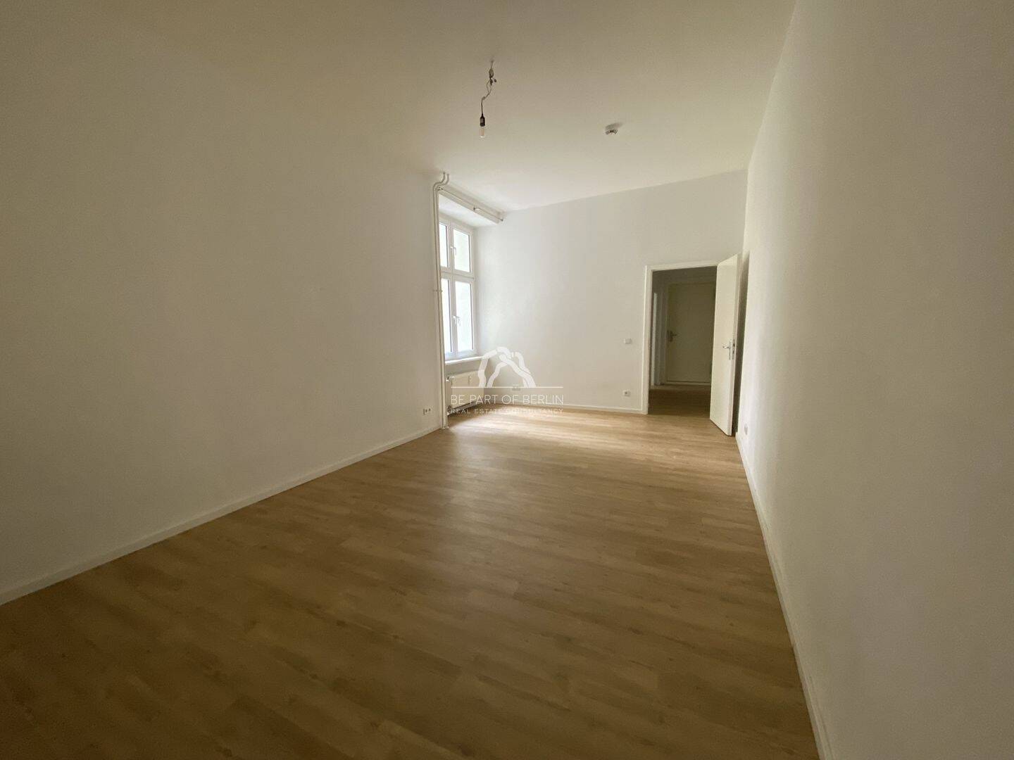 RUHIGE ERDGESCHOSSWOHNUNG DIREKT AM BOXI | SEITENFLÜGEL | PROVISIONSFREI, 10245 Berlin (Friedrichshain-Kreuzberg Friedrichshain)
