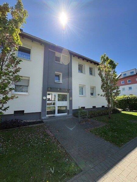 Ihr neues Zuhause im Grünen – Helle 3-Zimmer-Wohnung mit Balkon und Gartenpotenzial